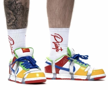 eBay Nike SB Dunk - Released on December 17th