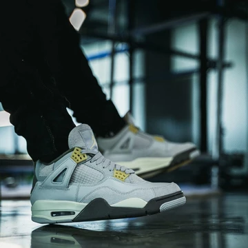 Jordan 4 Craft Photon Dust