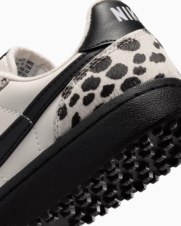 Nike Field General 82 Cow Print Ferse Details