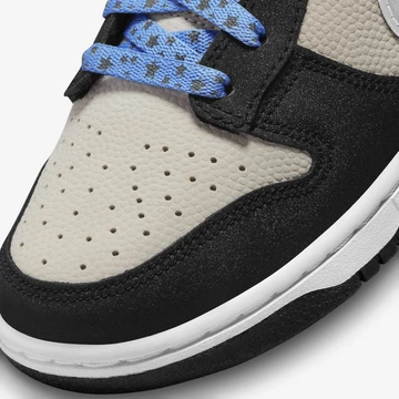 Nike Dunk Low Starry Laces