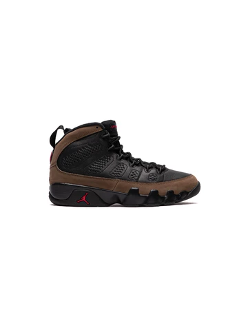 Jordan 9 Olive Varsity Red Außenseite