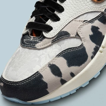 Air Max 1 Tiger Swoosh