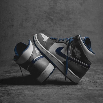 Jordan 1 Mid True Blue