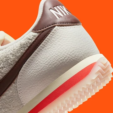 Nike Cortez Light Orewood Brown