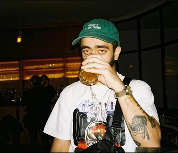 I Don't Work Here Cap IDEA Books