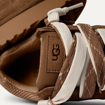 UGG Low Lowmel Earth Chestnut Upper Details