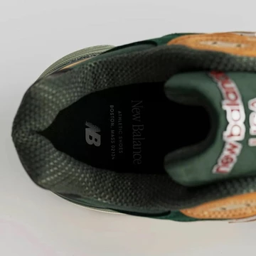 New Balance 990 v3 Tan Green