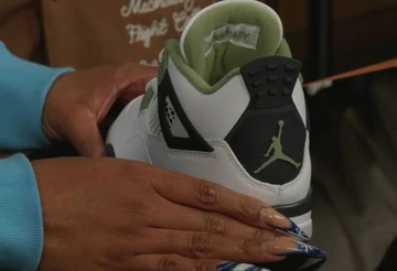 Jordan 4 Seafoam Oil Green