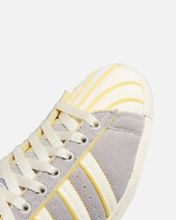 adidas Cozy Superstar