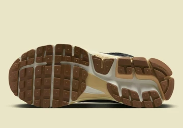 Nike Vomero 5 Black Sesame