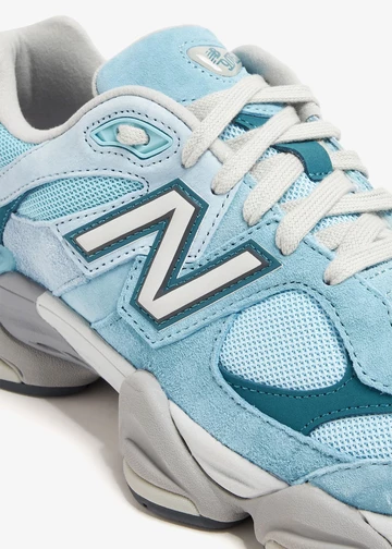Details des New Balance 9060 Chrome Blue