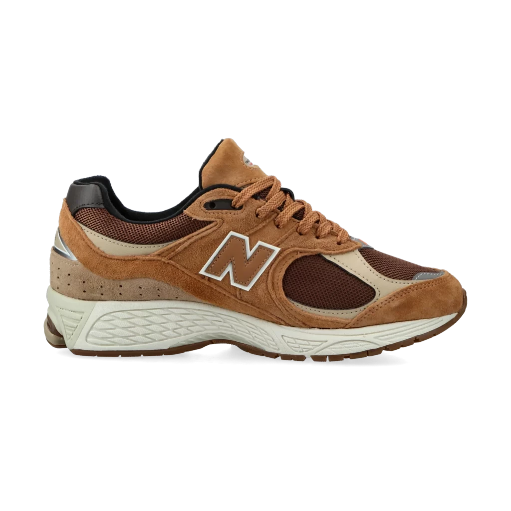 靴 New Balance 2002R Gore-tex tabacco New BalanceからGORE