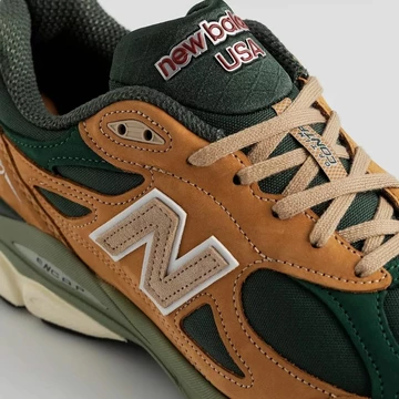 New Balance 990 v3 Tan Green