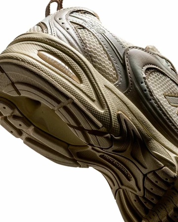 New Balance 530 Beige Angora