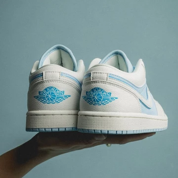 Jordan 1 Low Reverse Ice Blue