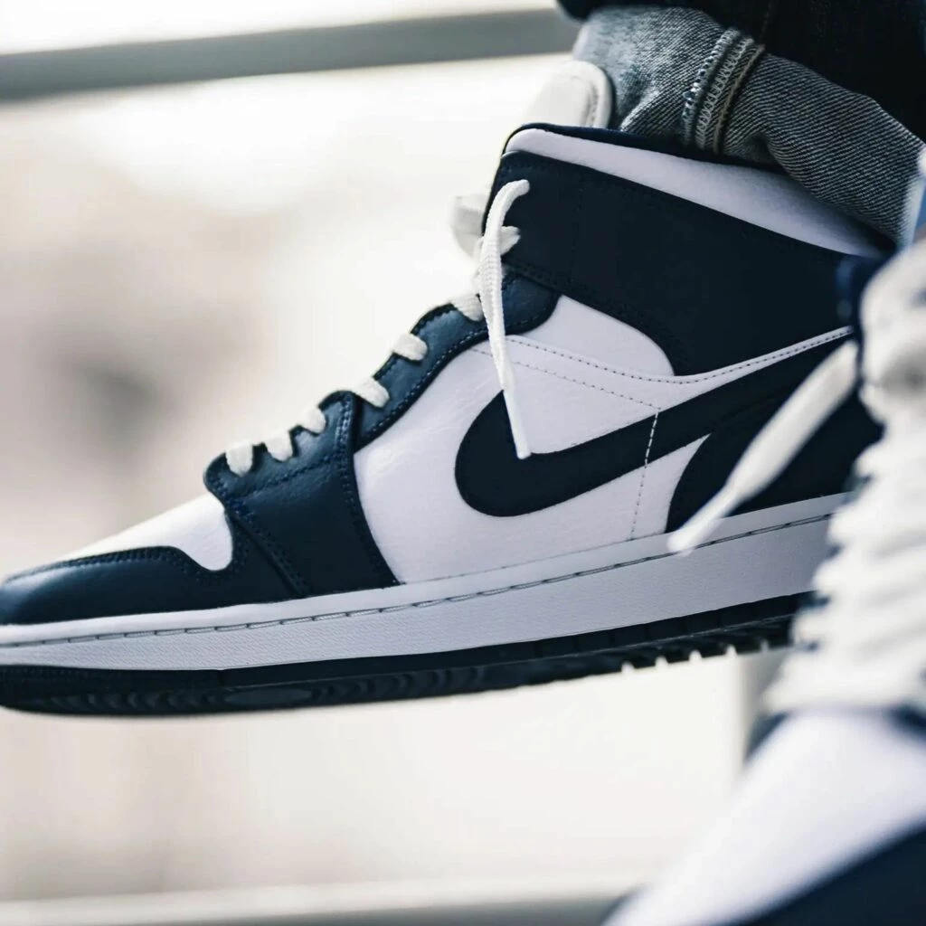 新品未使用　Nike Air Jordan 1 Mid Obsidian  27cm Nike Jordan 1 Mid Obsidian Jordan 1 AJ1 Mid Obsidian 554724-174 | eBay