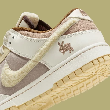 Dunk Low Year of the Rabbit Chenille