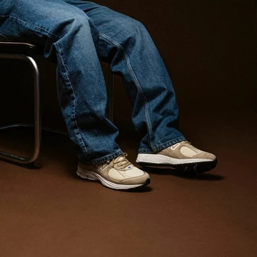 New Balance 2002R Beige