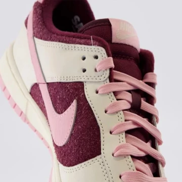 Nike Valentine’s Day 2023 - Dunk Low