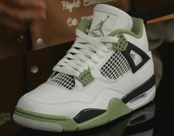 Jordan 4 Seafoam Oil Green