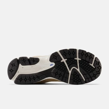 New Balance 2002R Beige