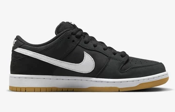 Nike SB Dunk Low Black Gum