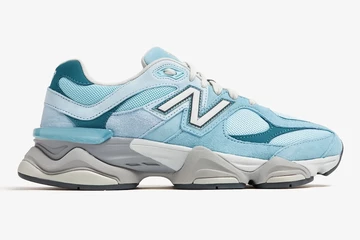 Der New Balance 9060 Chrome Blue von außen