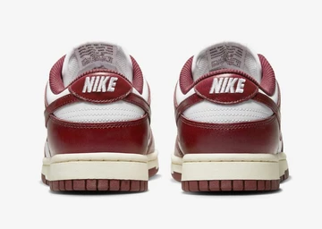 Dunk Low Vintage Team Red