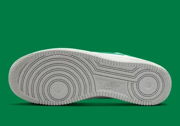 Air Force 1 Low Malachite Swoosh