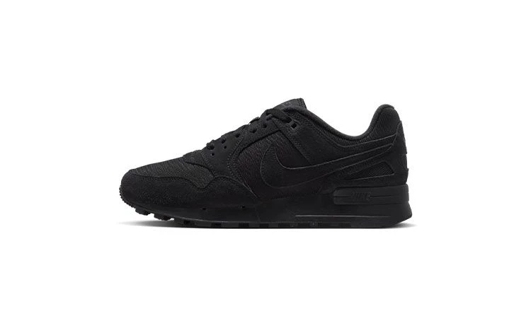 Air pegasus black on sale