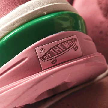Joe Freshgoods Vans Slip Hiker Pink