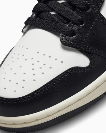 Jordan 1 Mid Black Gym Red