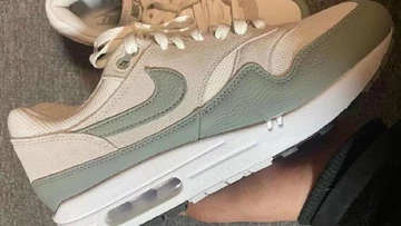 Air Max 1 Mica Green