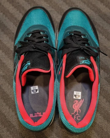 LeBron James Air Max 1 Liverpool