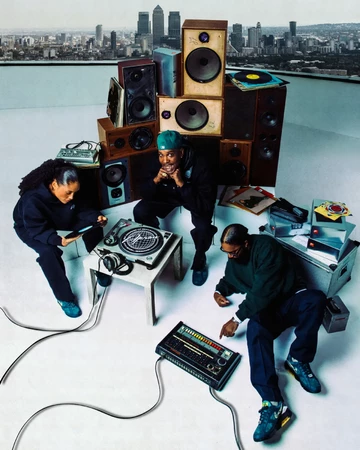 Apron Records x Nike Air 180 Pack mit Models