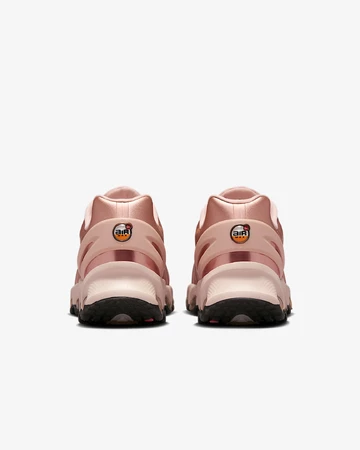 Air Max DN8 Metallic Red Bronze Paar Fersen