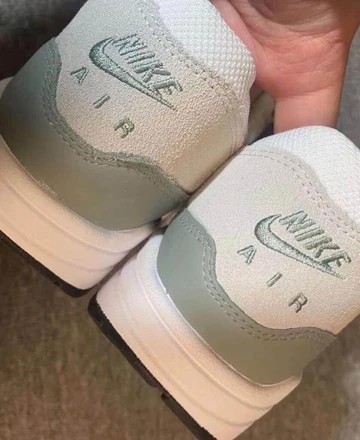 Air Max 1 Mica Green