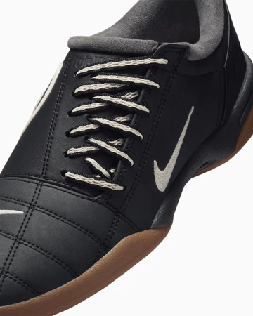 Nike Total 90 Black Gum Upper Details