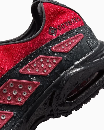 Air Max SNDR Gore-Tex Hyper Crimson GTX Mood