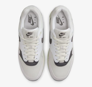 Der Air Max 1 Bone Iron Grey von oben