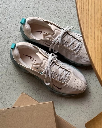 Nike Ava Rover Light Orewood Brown