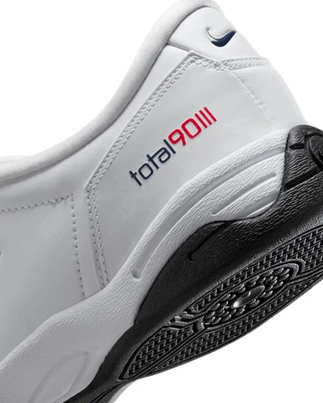 PSG x Nike Total 90 White Details