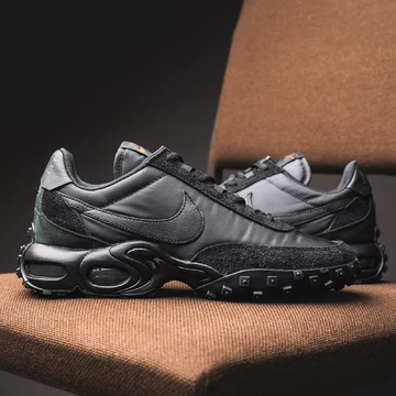 Air Max Waffle Racer SP Triple Black Mood 1