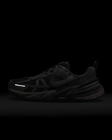 Nike V2K Run Pink Foam - Reflektion