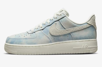 Air Force 1 Low Clouds