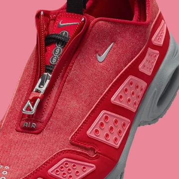 Air Max SNDR Gym Red Upper Details