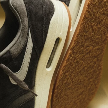 Air Max 1 Crepe Soft Grey