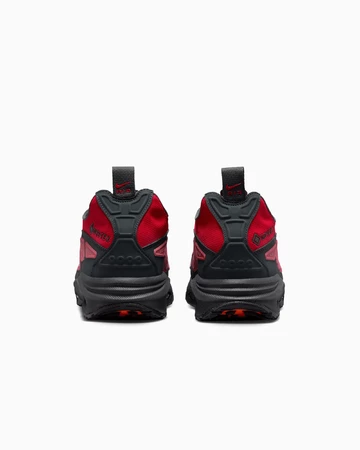 Air Max SNDR Gore-Tex Hyper Crimson Paar Fersen