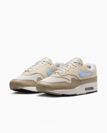 Air Max 1 Psychic Blue schräg