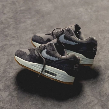 Air Max 1 Crepe Soft Grey